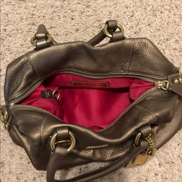 Coach purse - Picture 2 of 3